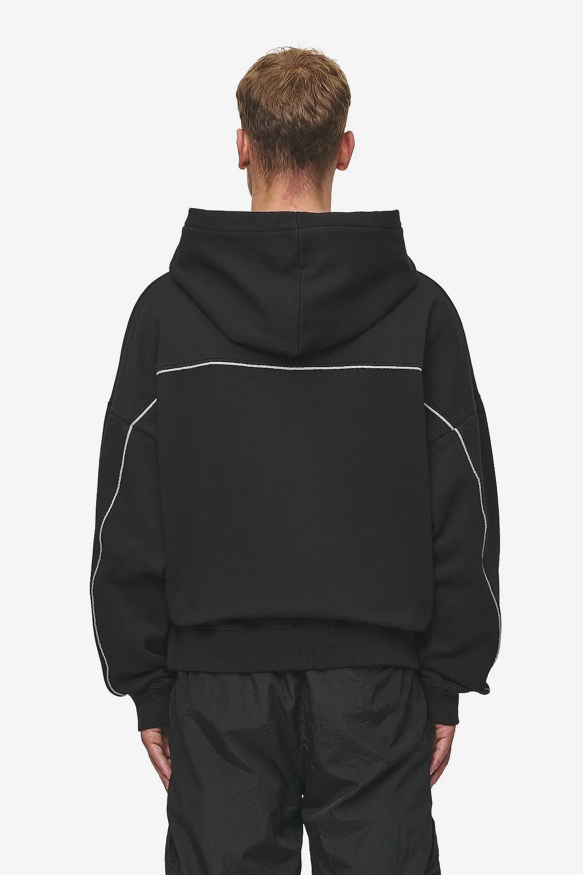 Beak Boxy Hoodie Washed Black
