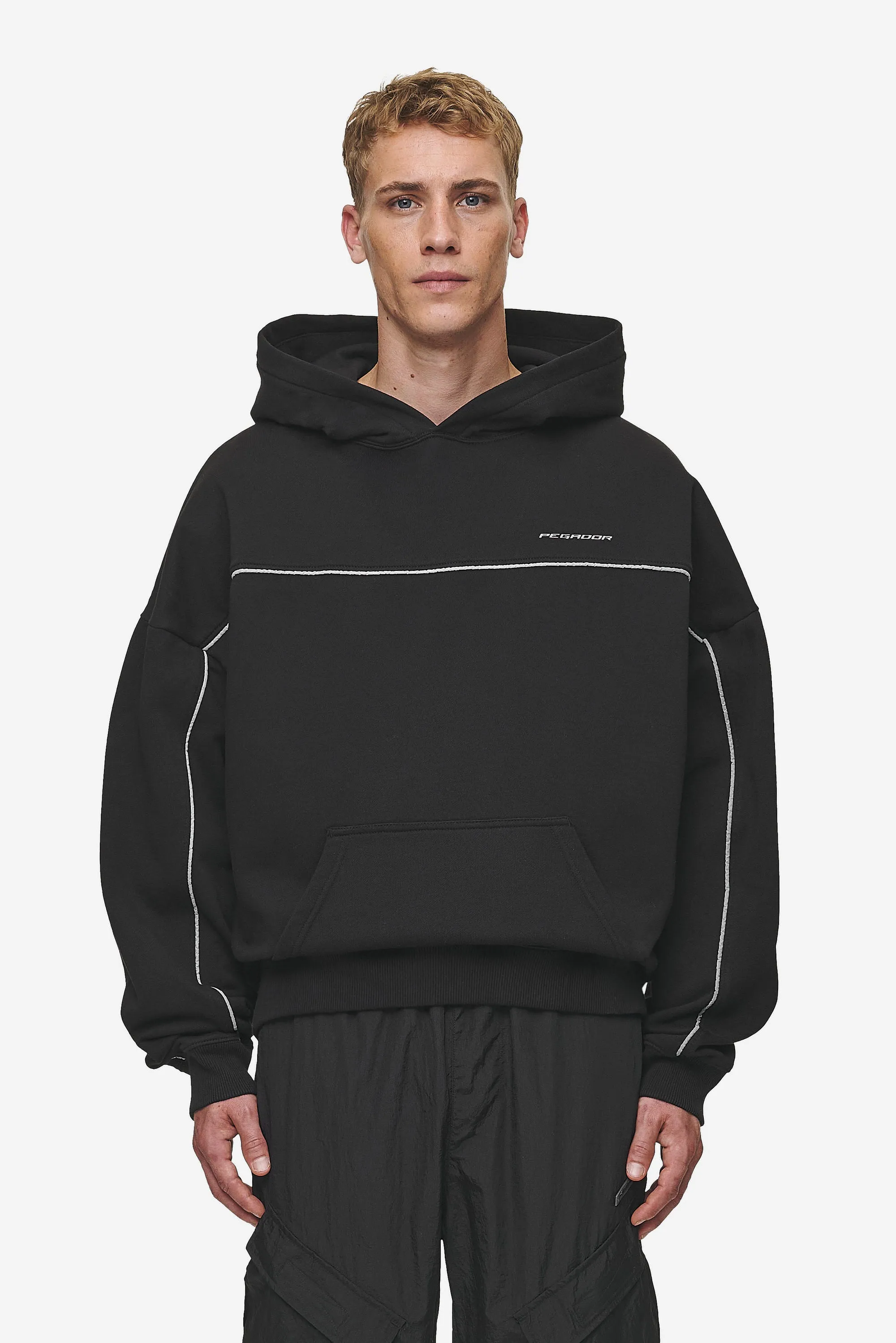Beak Boxy Hoodie Washed Black